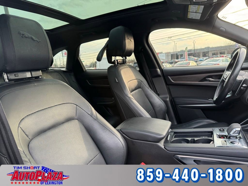 Used 2021 Jaguar F-PACE S image 43