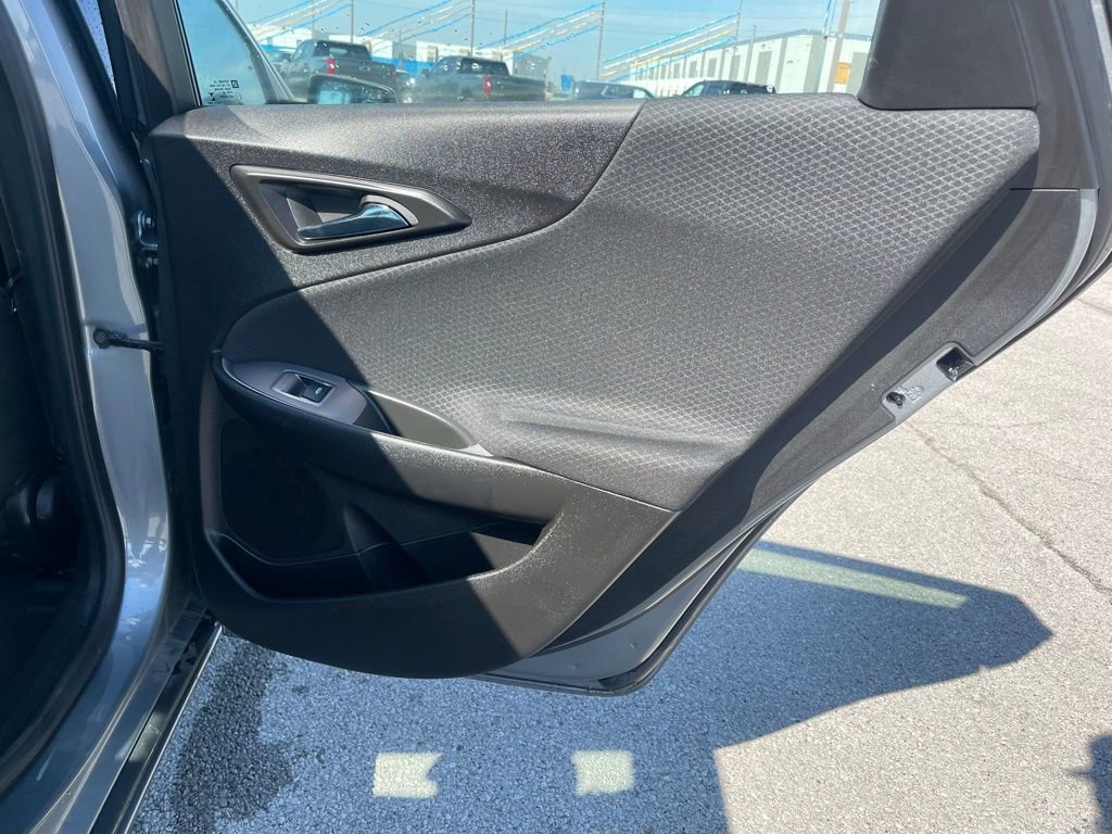 Used 2025 Chevrolet Malibu RS image 18
