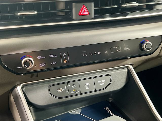 New 2026 Kia Carnival image 16