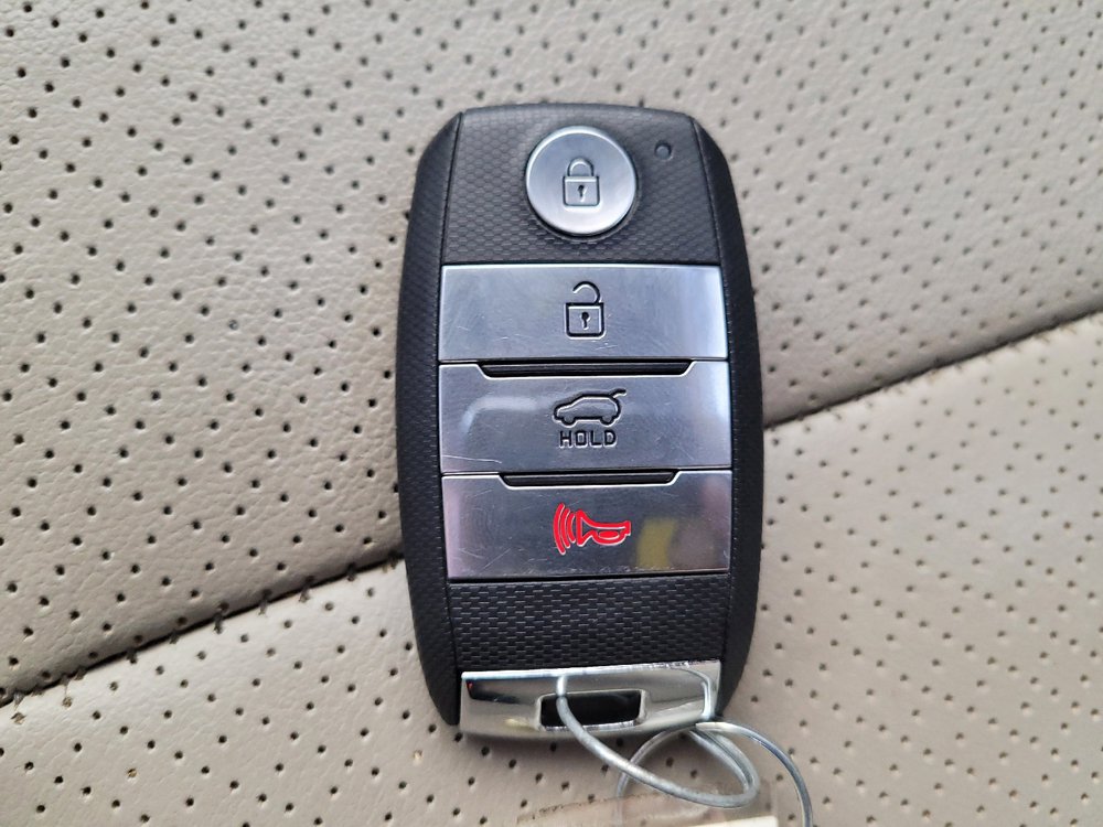 Used 2020 Kia Sorento EX FWD image 32