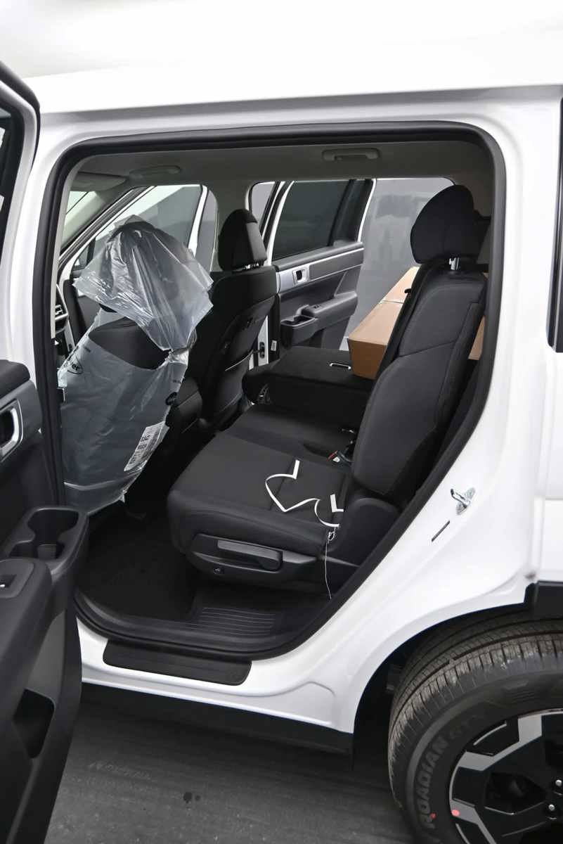 New 2026 Hyundai Santa Fe SE FWD image 14