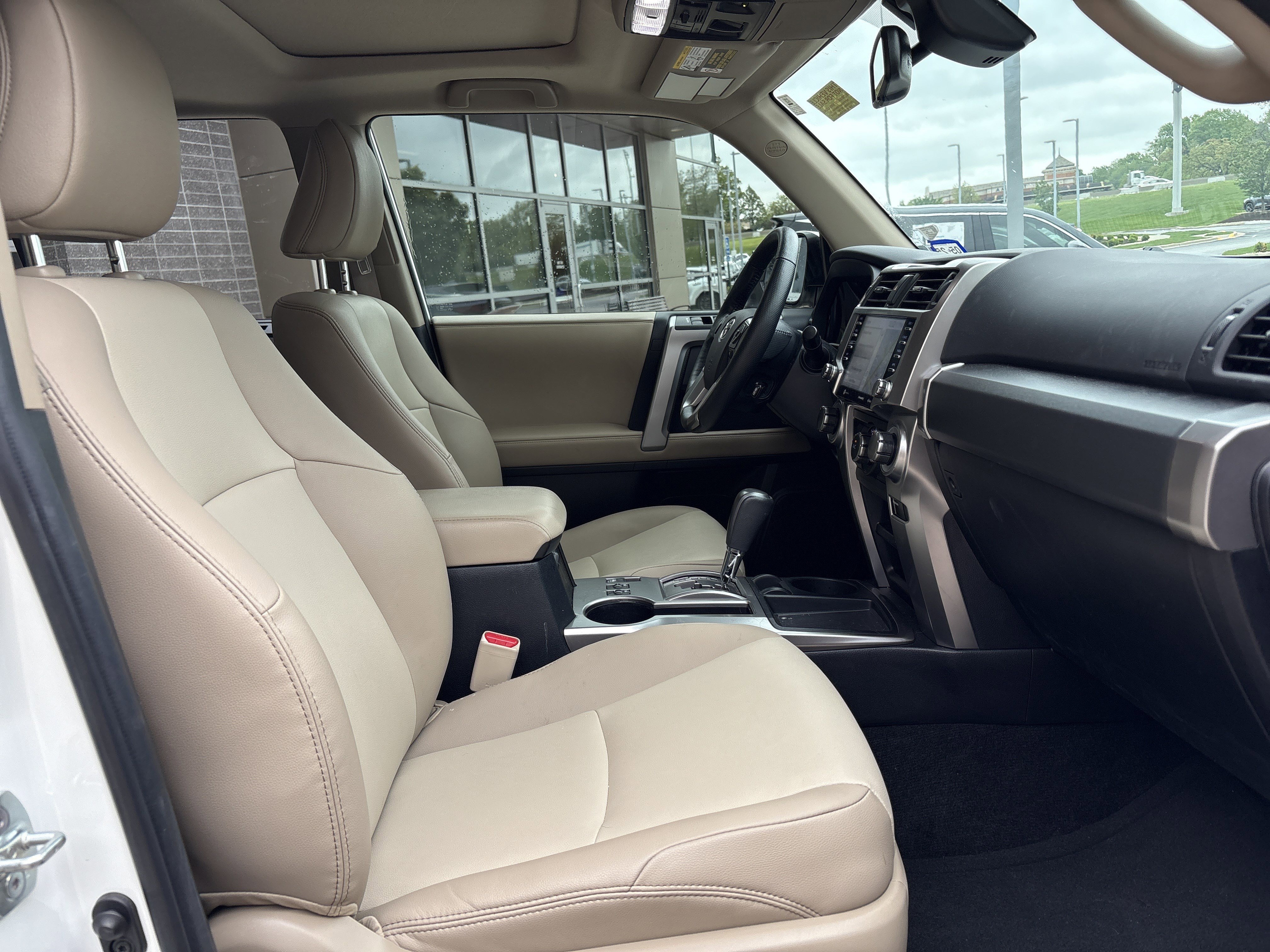 Used 2023 Toyota 4Runner SR5 Premium w/ Moonroof Package RWD image 32