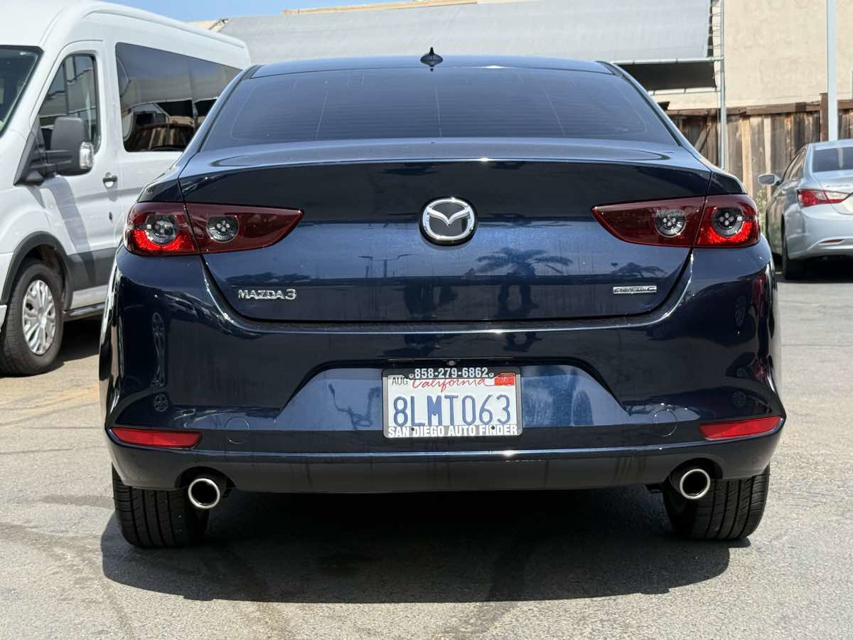 Used 2019 MAZDA MAZDA3 Back Up Cam, Easy Financing, C image 12