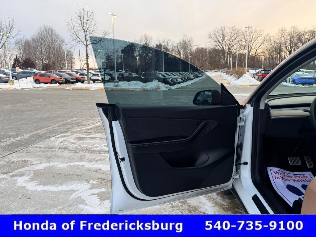 Used 2021 Tesla Model Y Long Range image 18