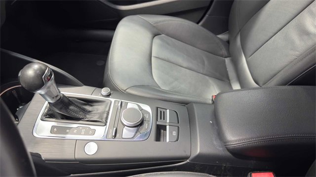 Used 2020 Audi A3 2.0T Premium image 31