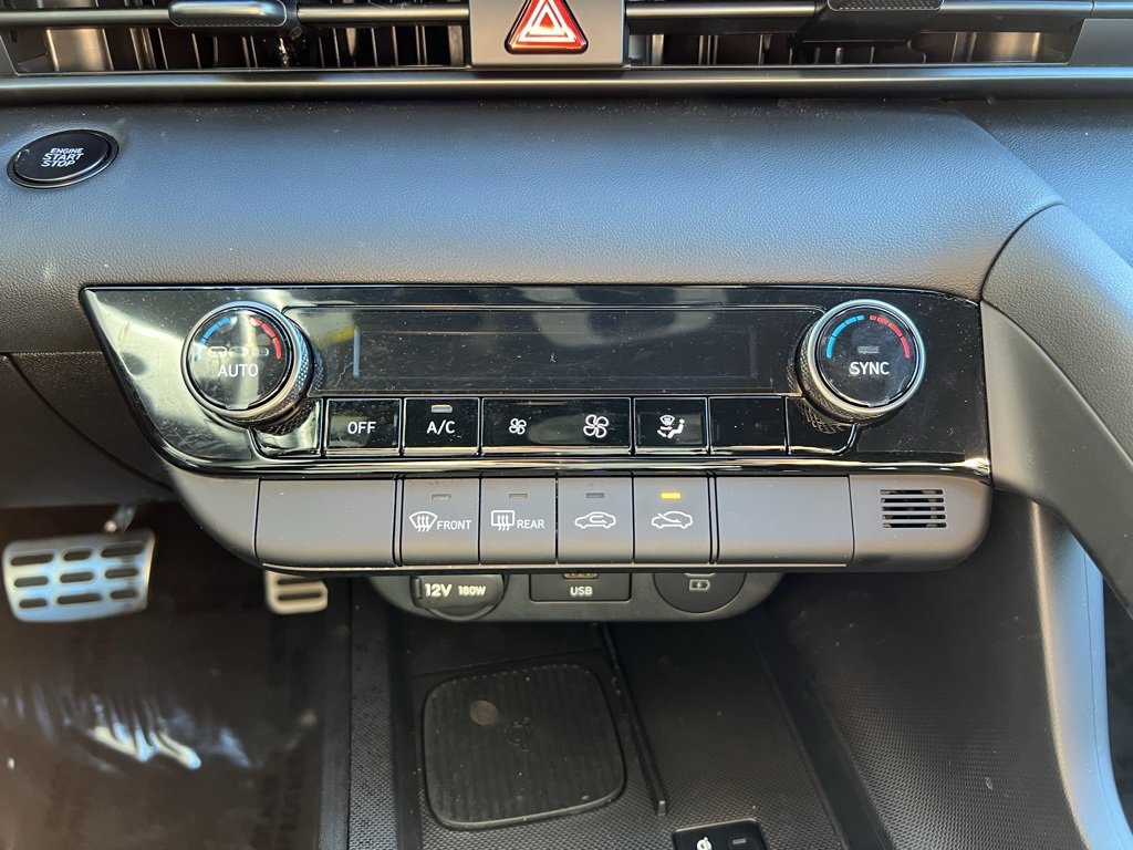 Certified 2025 Hyundai Elantra Sport image 20