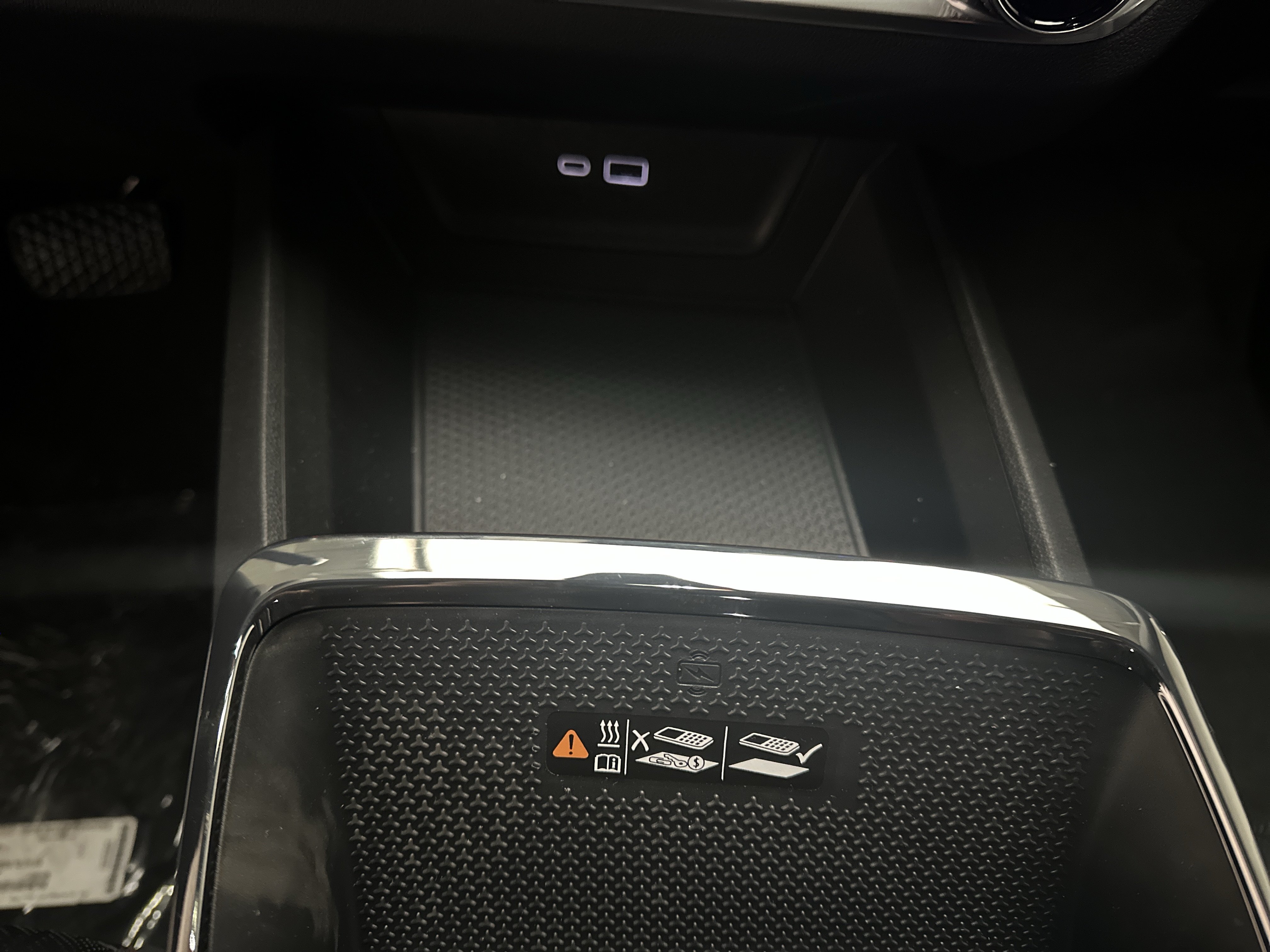 New 2026 Chevrolet Equinox RS w/ Convenience Package III FWD image 40