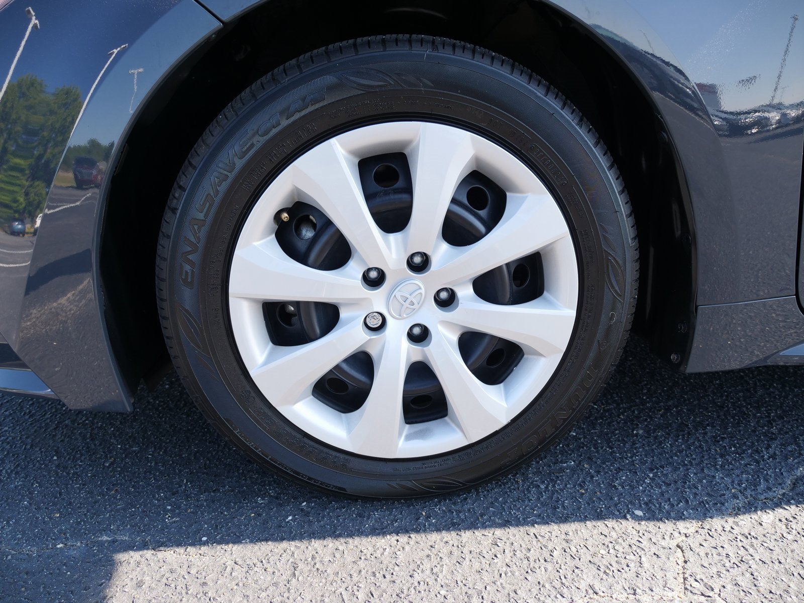 Used 2024 Toyota Corolla LE image 14