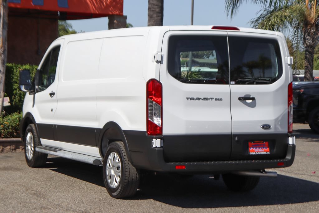 Used 2025 Ford Transit 250 Low Roof w/ Exterior Upgrade Package RWD image 6