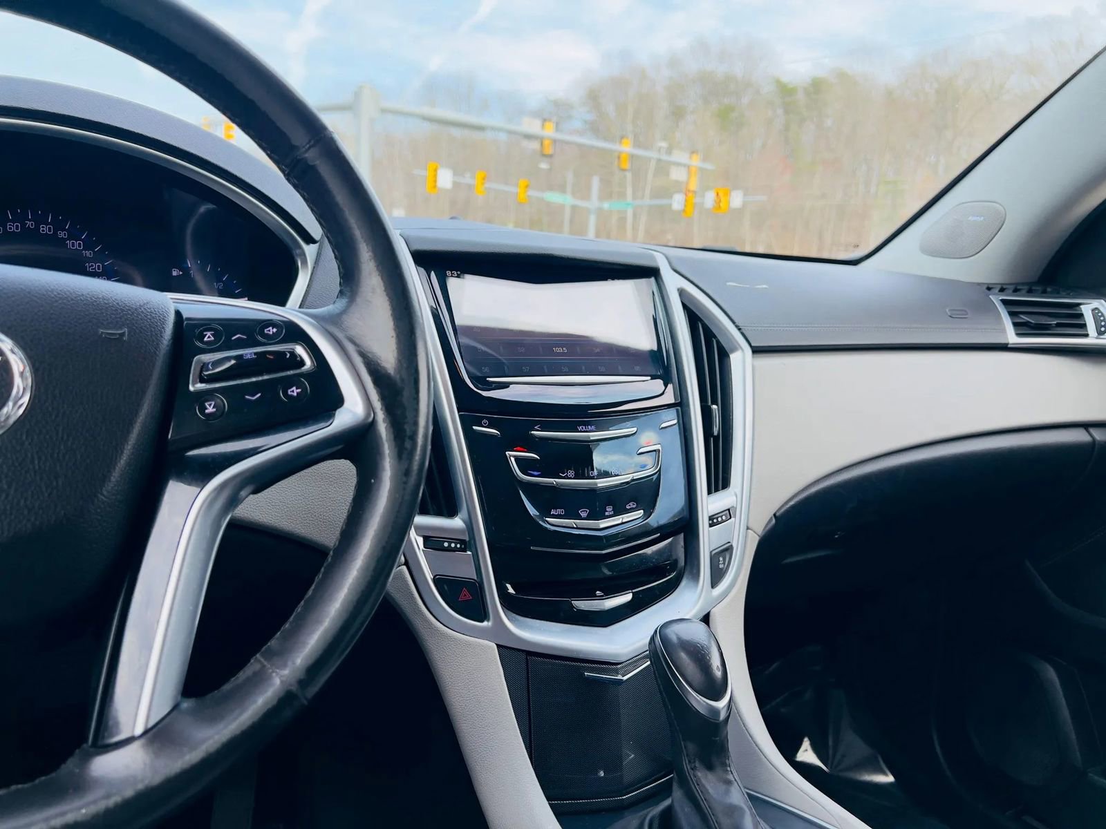 Used 2015 Cadillac SRX FWD image 21