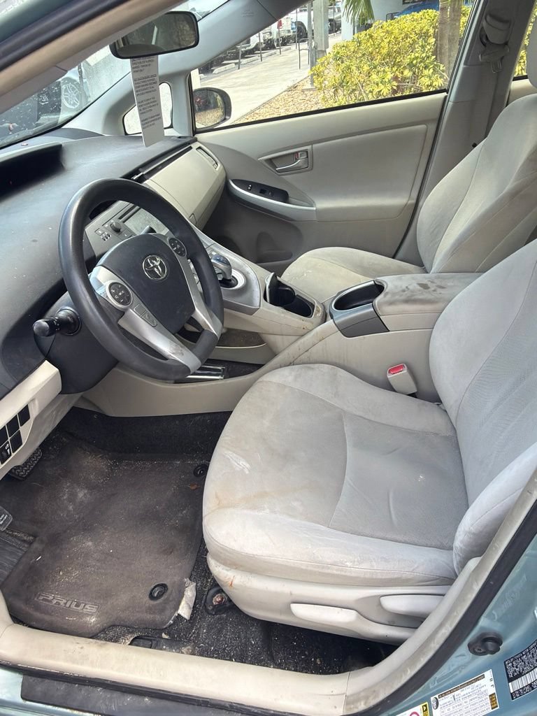 Used 2014 Toyota Prius Two FWD image 7