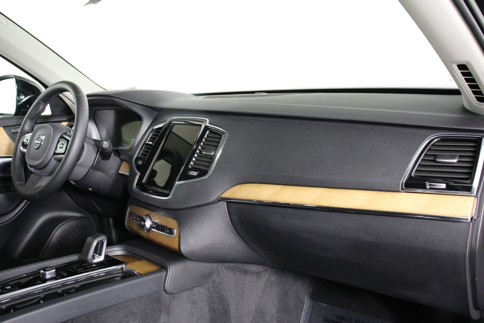 Certified 2023 Volvo XC90 T8 Plus w/ Protection Package Premier AWD/4WD image 22