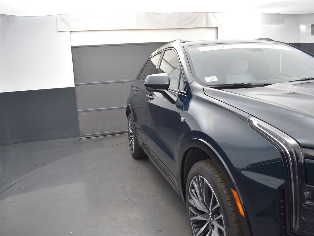 Certified 2025 Cadillac XT4 Sport image 38