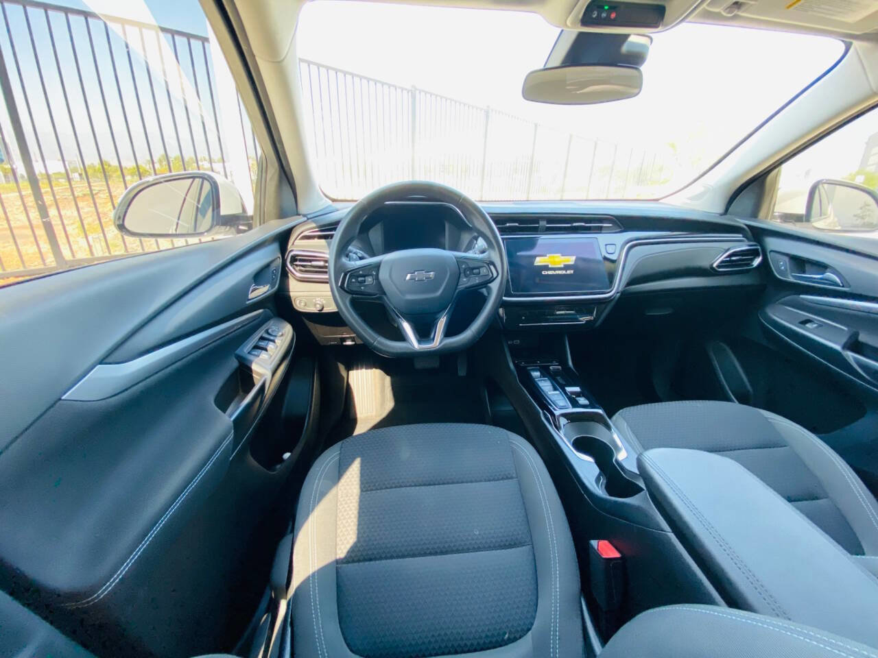 Used 2023 Chevrolet Bolt EUV LT image 25