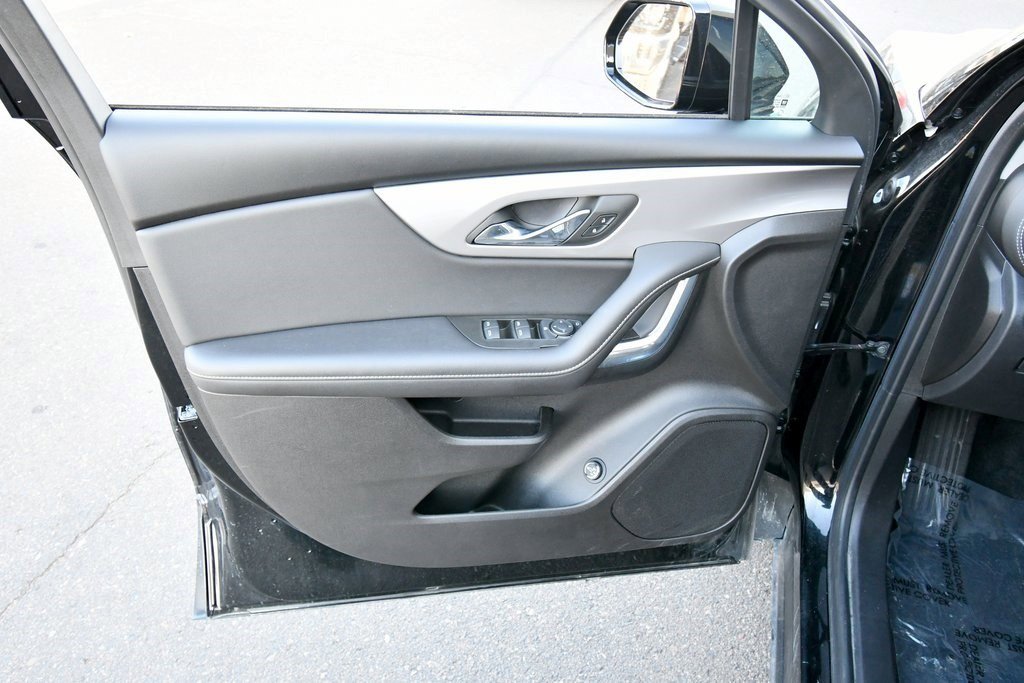 Certified 2024 Chevrolet Blazer LT w/ Convenience Package image 17