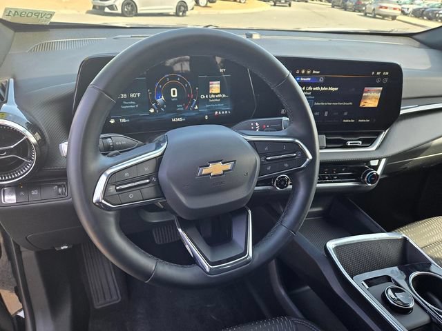 Used 2026 Chevrolet Equinox LT FWD image 9