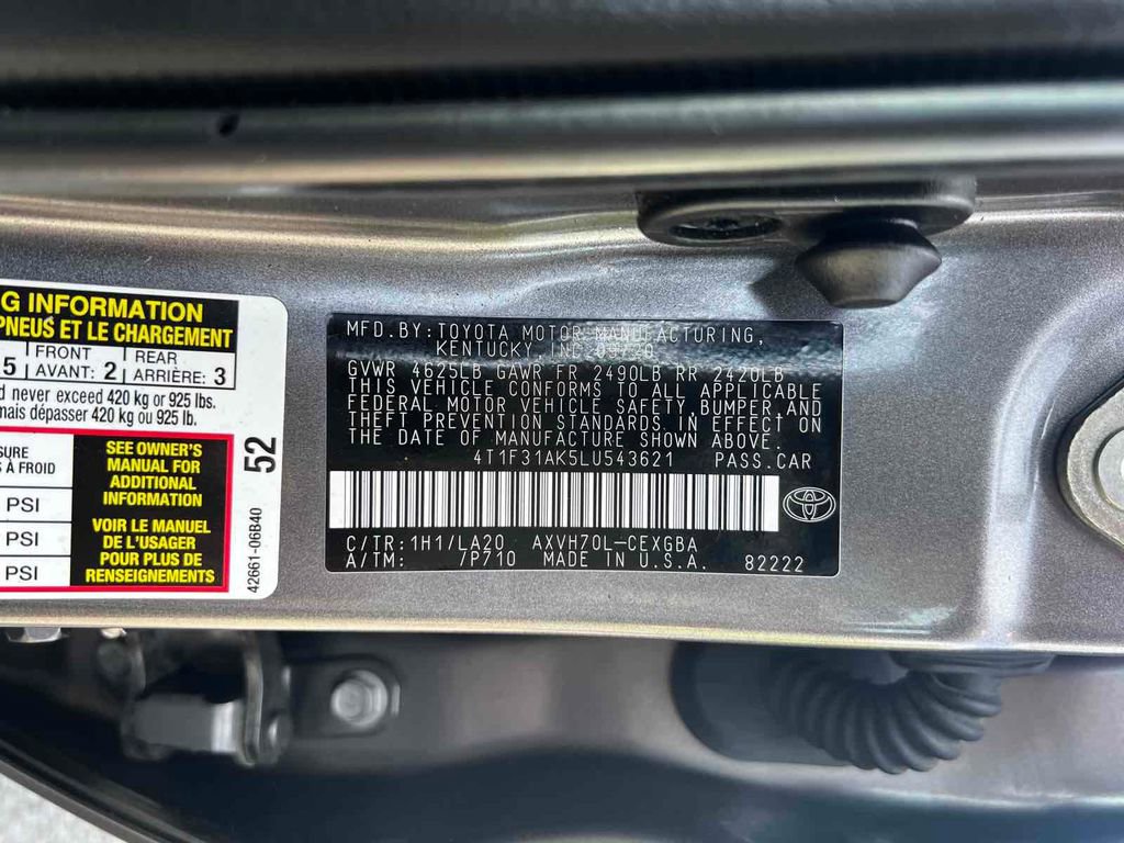 Used 2020 Toyota Camry XLE w/ Sunroof Package image 36