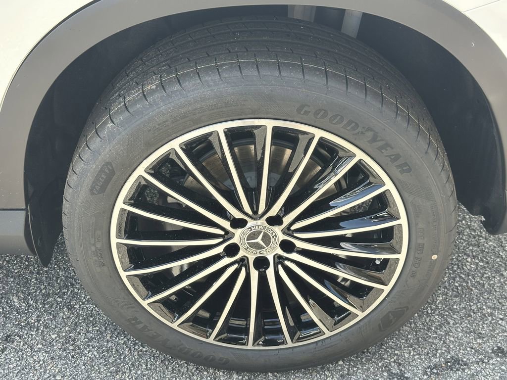 New 2026 Mercedes-Benz GLC 300 image 23