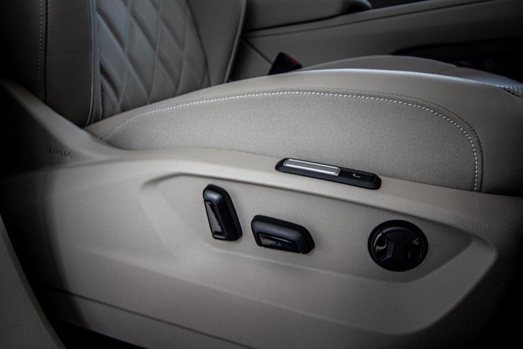 New 2026 Volkswagen Atlas SEL Premium R-Line image 46