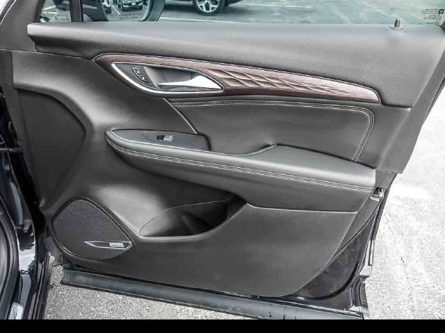 Certified 2023 Buick Envision Avenir AWD/4WD image 33