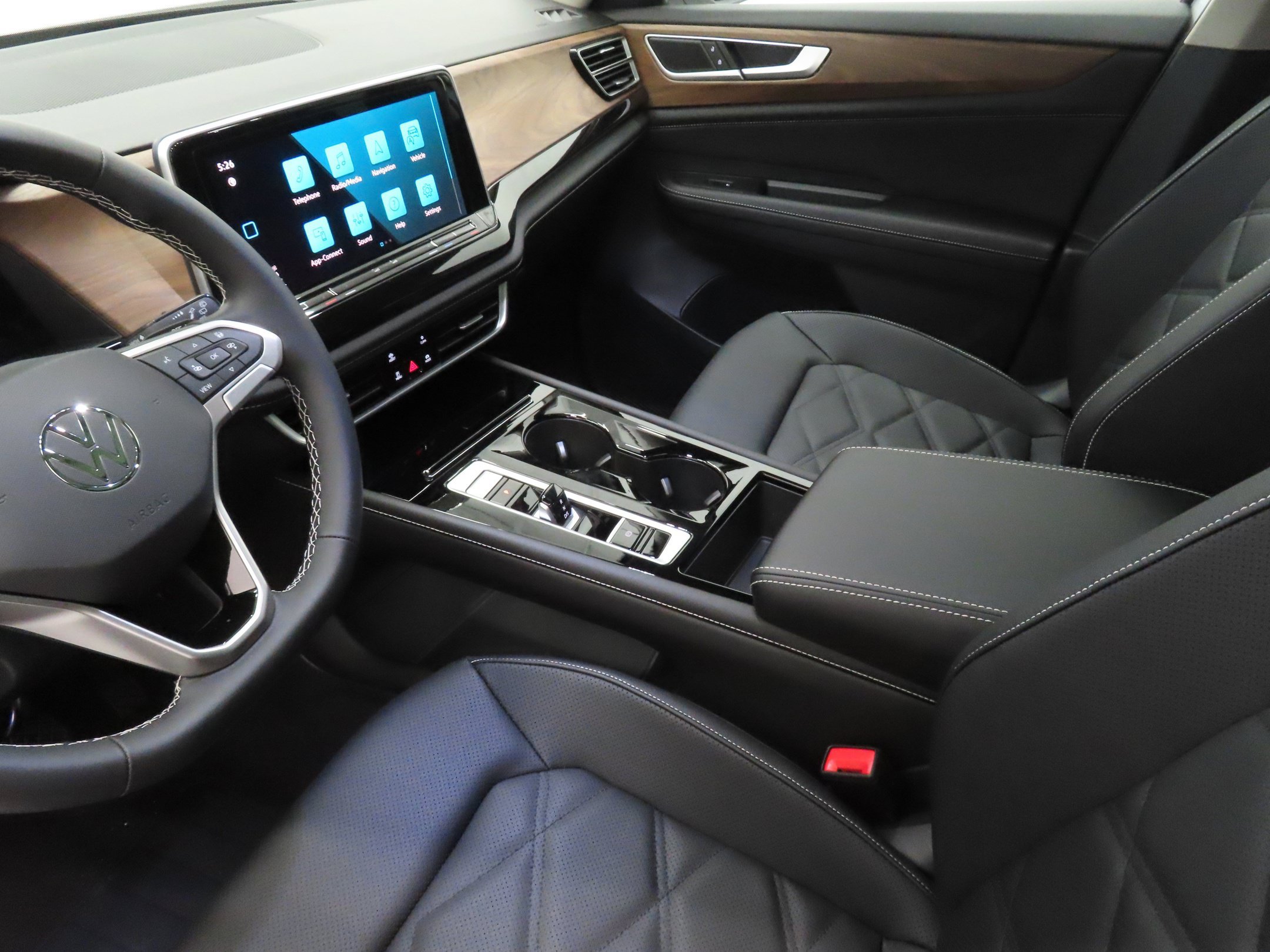 Certified 2026 Volkswagen Atlas SE FWD image 21