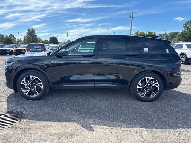 New 2026 Lincoln Nautilus Premier w/ Jet Appearance Package AWD/4WD image 6
