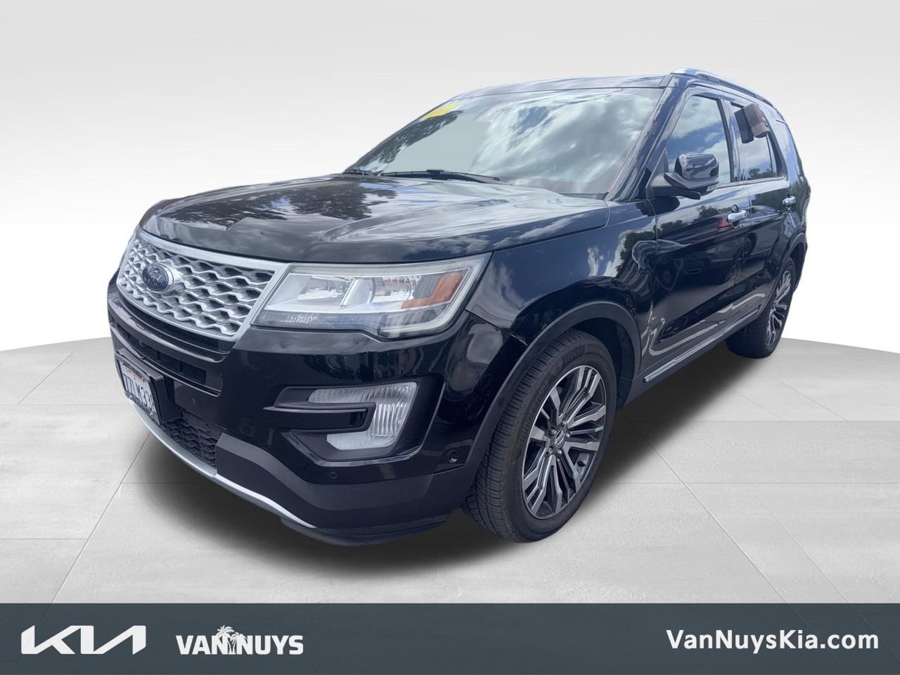 Used 2017 Ford Explorer Platinum