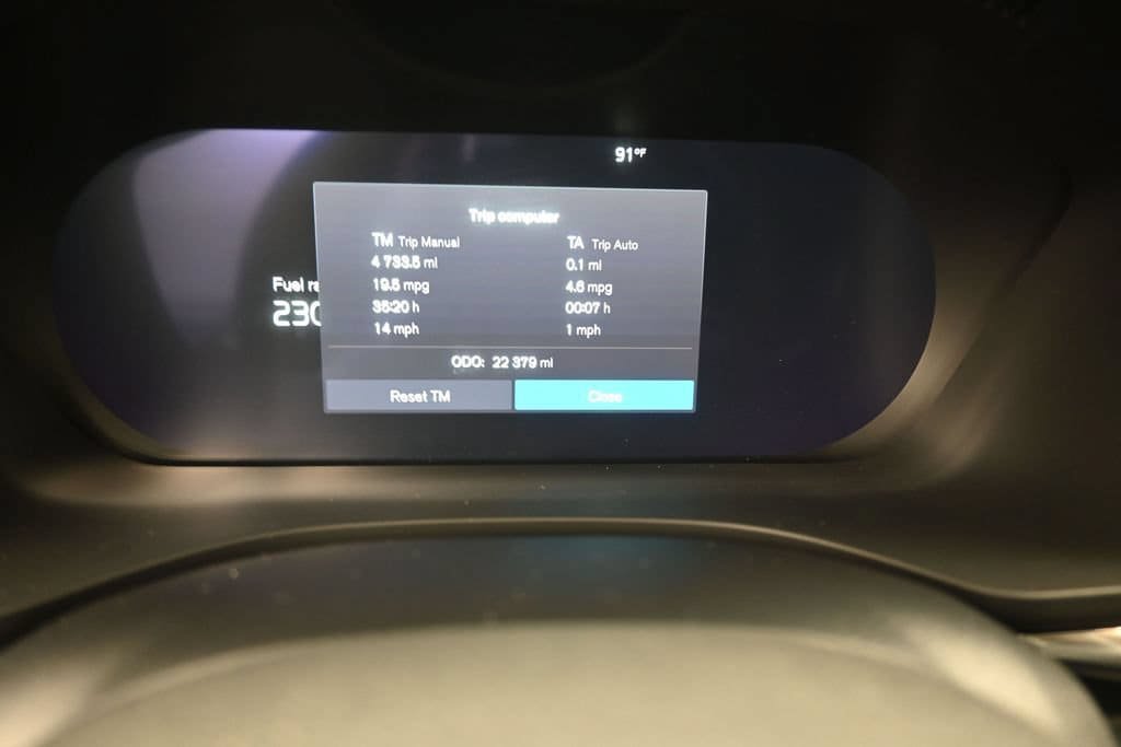 Certified 2024 Volvo XC60 B5 Plus AWD/4WD image 10