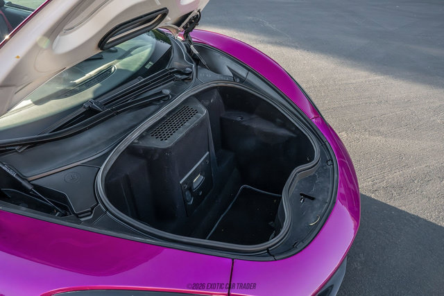 Used 2018 McLaren 570S Spider RWD image 50