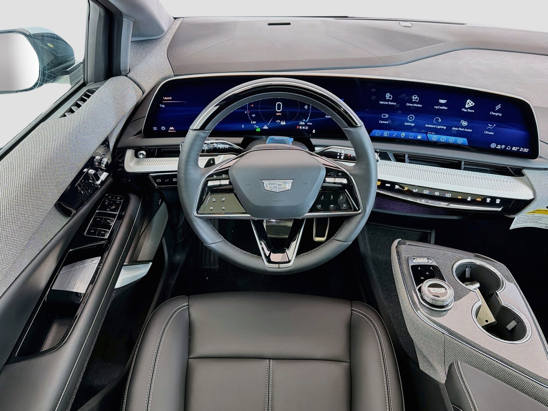 New 2027 Cadillac Optiq Sport w/ LPO, ONYX Package AWD/4WD image 17