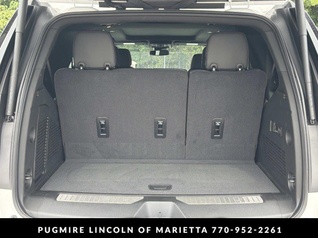 Used 2024 GMC Yukon AT4 w/ AT4 Premium Plus Package AWD/4WD image 18