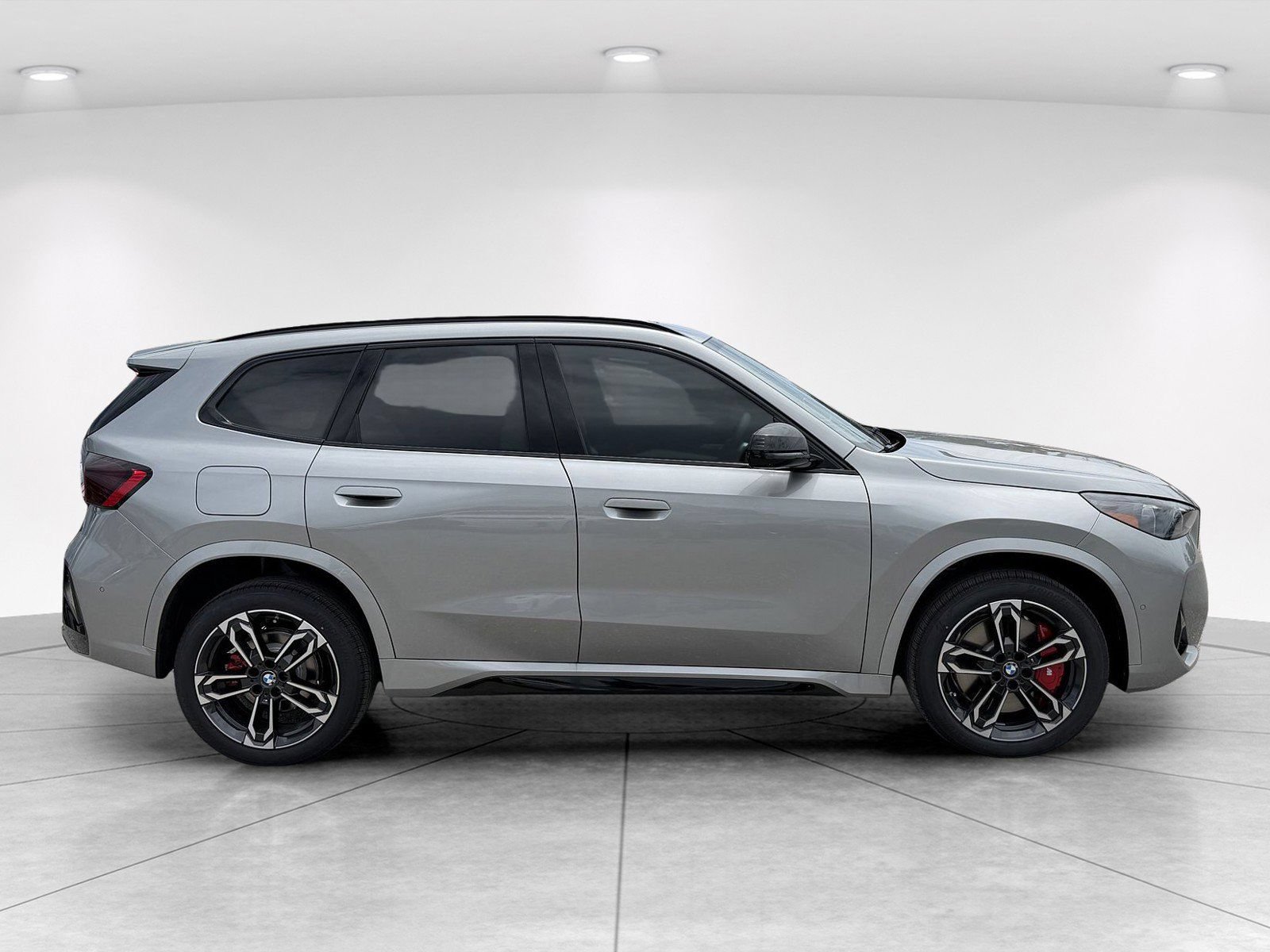 New 2026 BMW X1 xDrive28i w/ Technology Package AWD/4WD image 3
