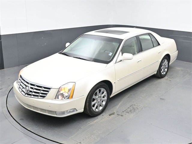 Used 2008 Cadillac DTS w/ Sun And Sound Package image 36