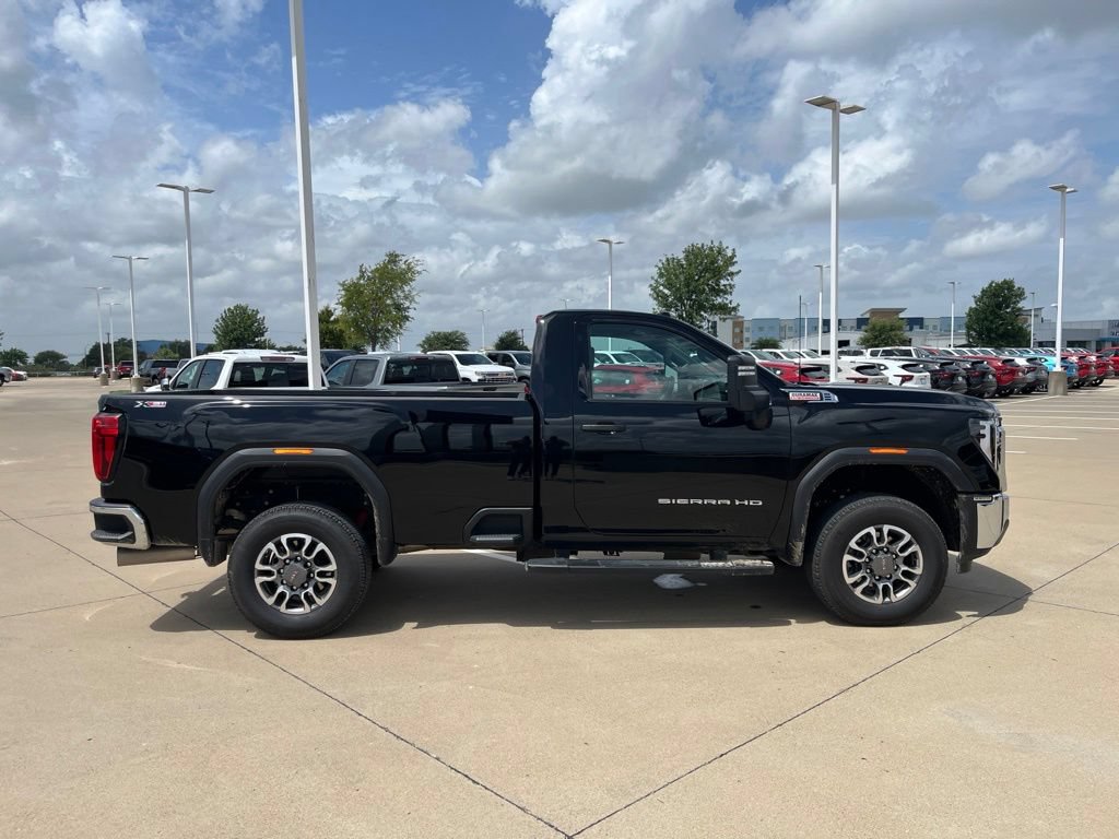 Used 2025 GMC Sierra 3500 Pro AWD/4WD image 6