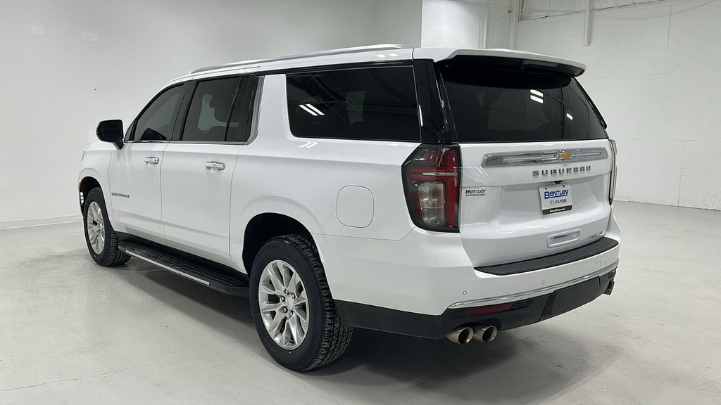 Used 2023 Chevrolet Suburban Premier image 4