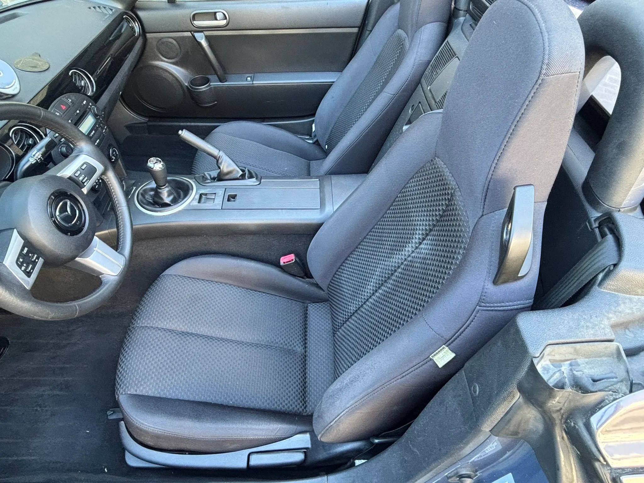 Used 2007 MAZDA MX-5 Miata Touring w/ Suspension Pkg RWD image 16