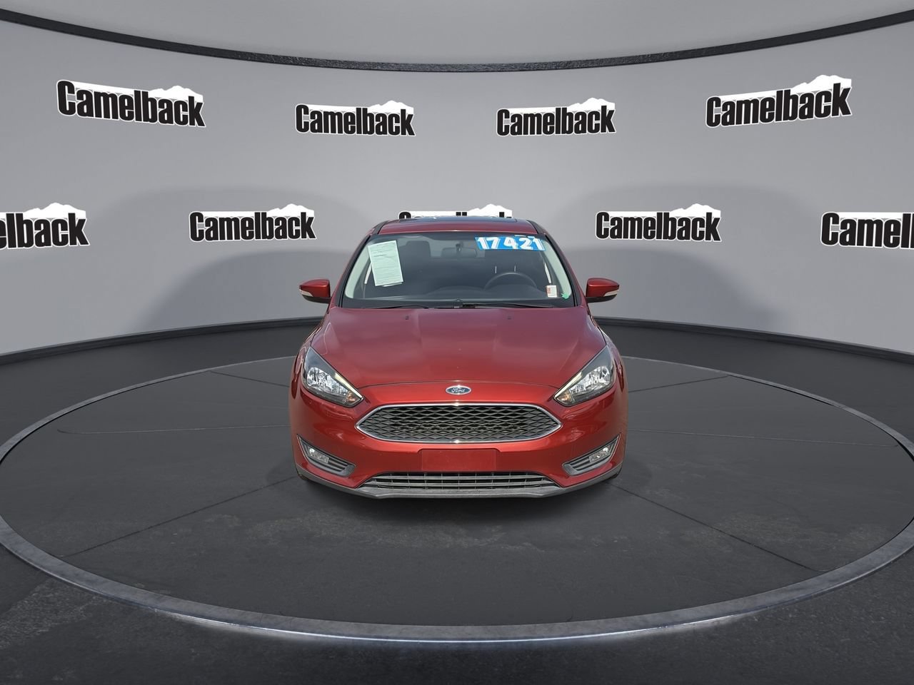 Used 2018 Ford Focus SEL FWD image 2