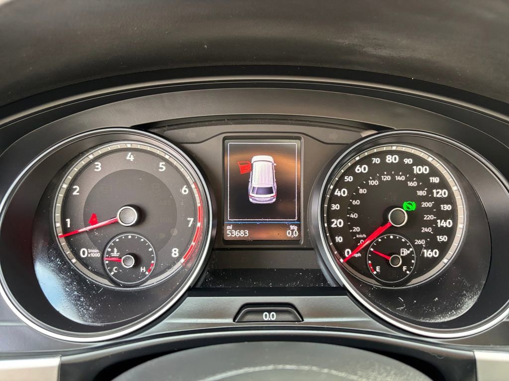 Used 2021 Volkswagen Atlas Cross Sport SE image 19