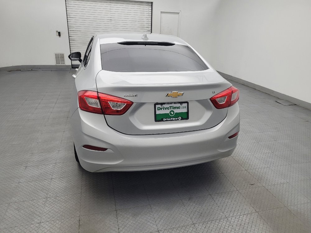 Used 2016 Chevrolet Cruze LT FWD image 6