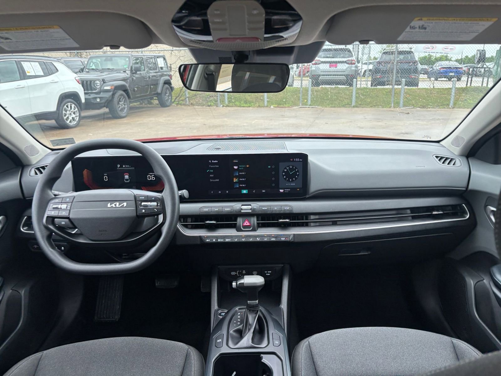 Used 2025 Kia K4 FWD image 32