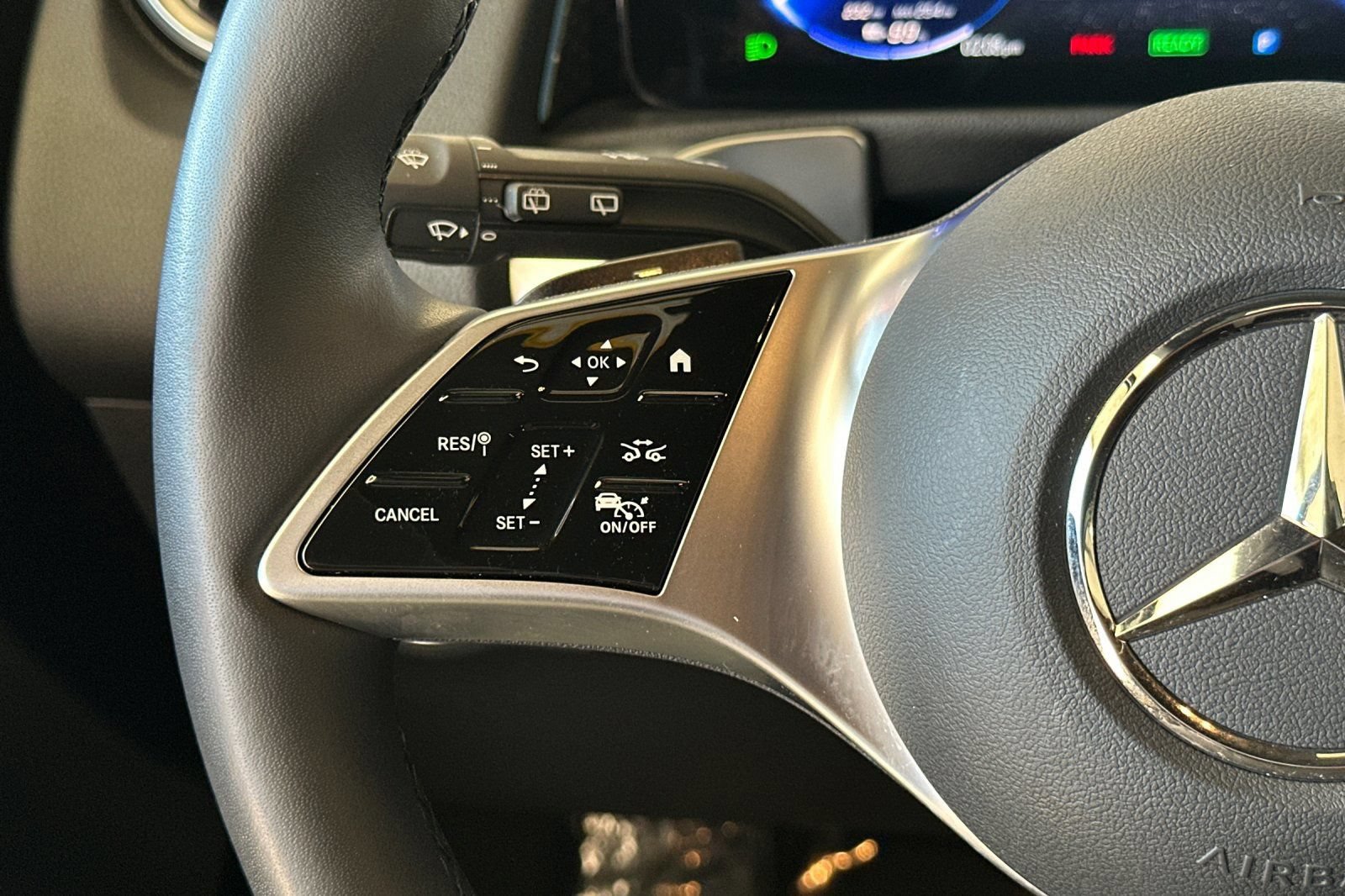 Certified 2025 Mercedes-Benz EQB 250+ image 31