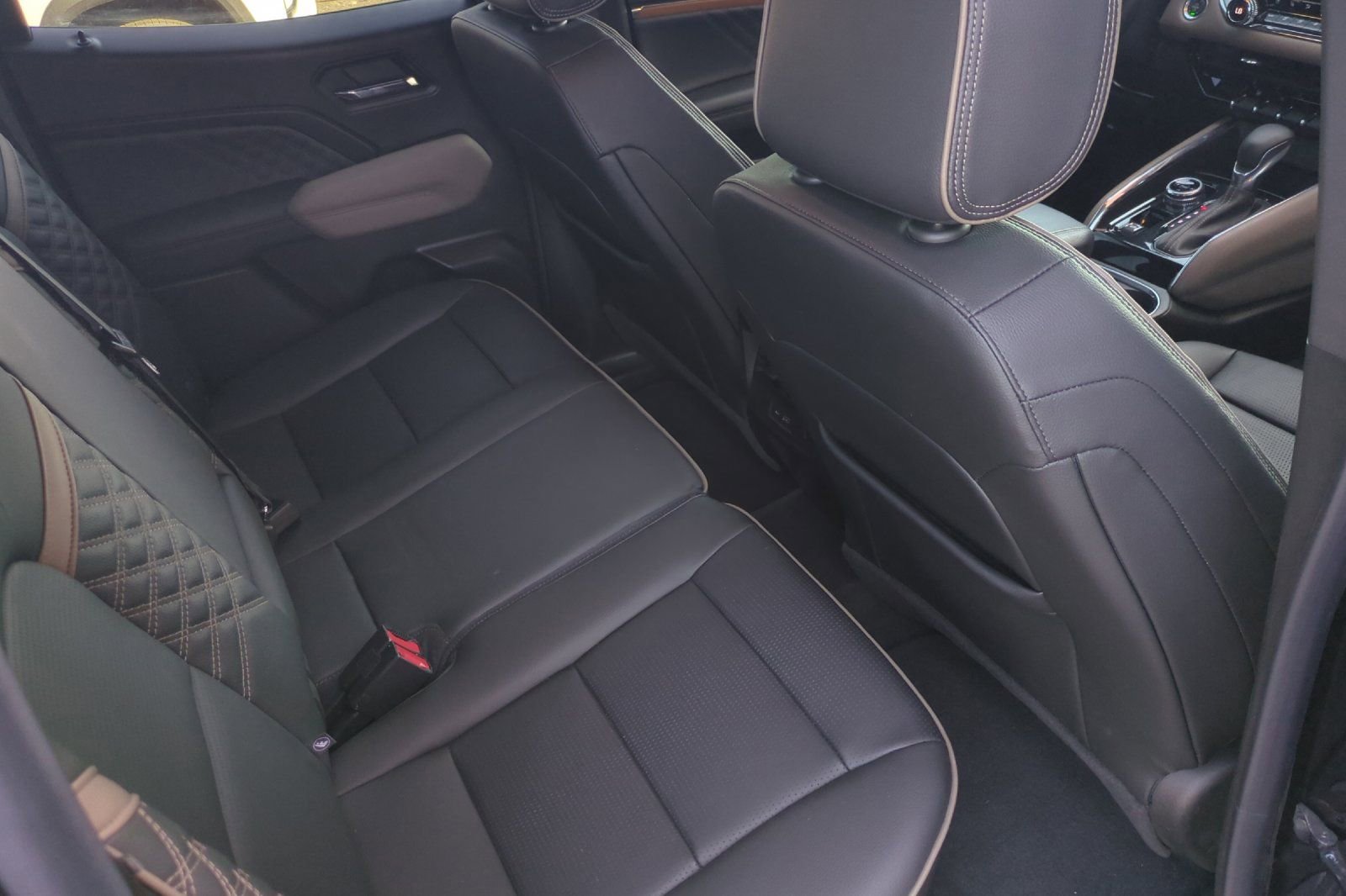 Used 2023 GMC Canyon Denali AWD/4WD image 17