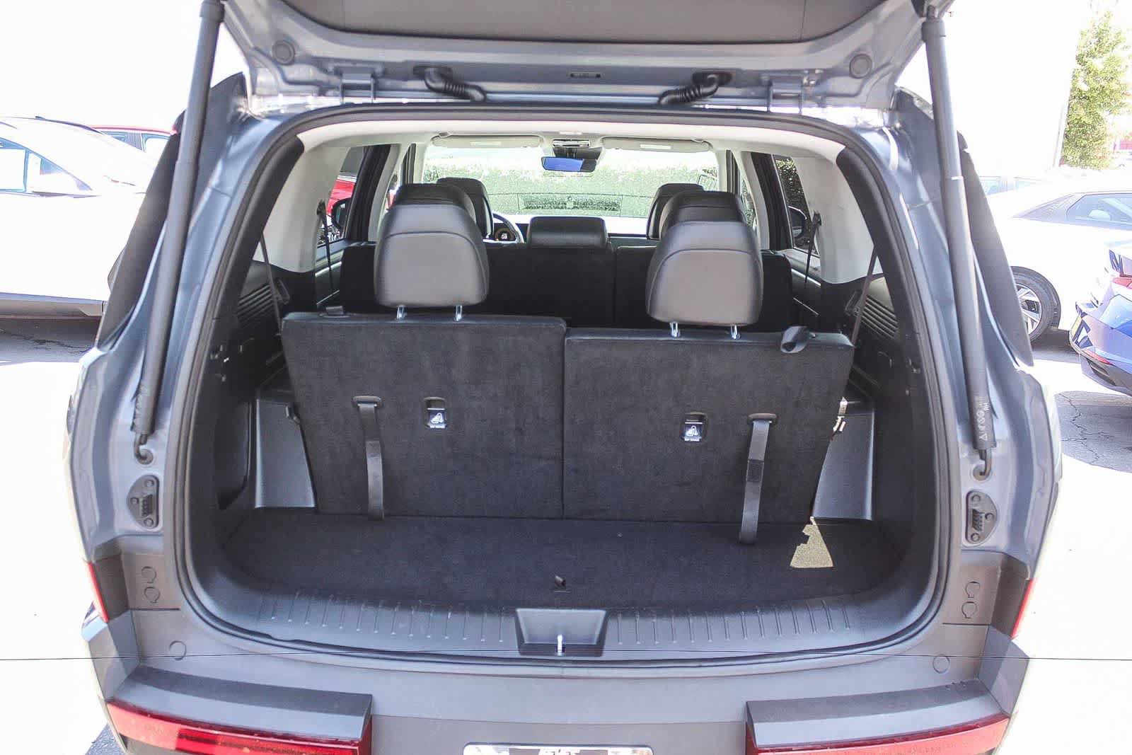 Certified 2025 Hyundai Santa Fe SEL FWD image 35