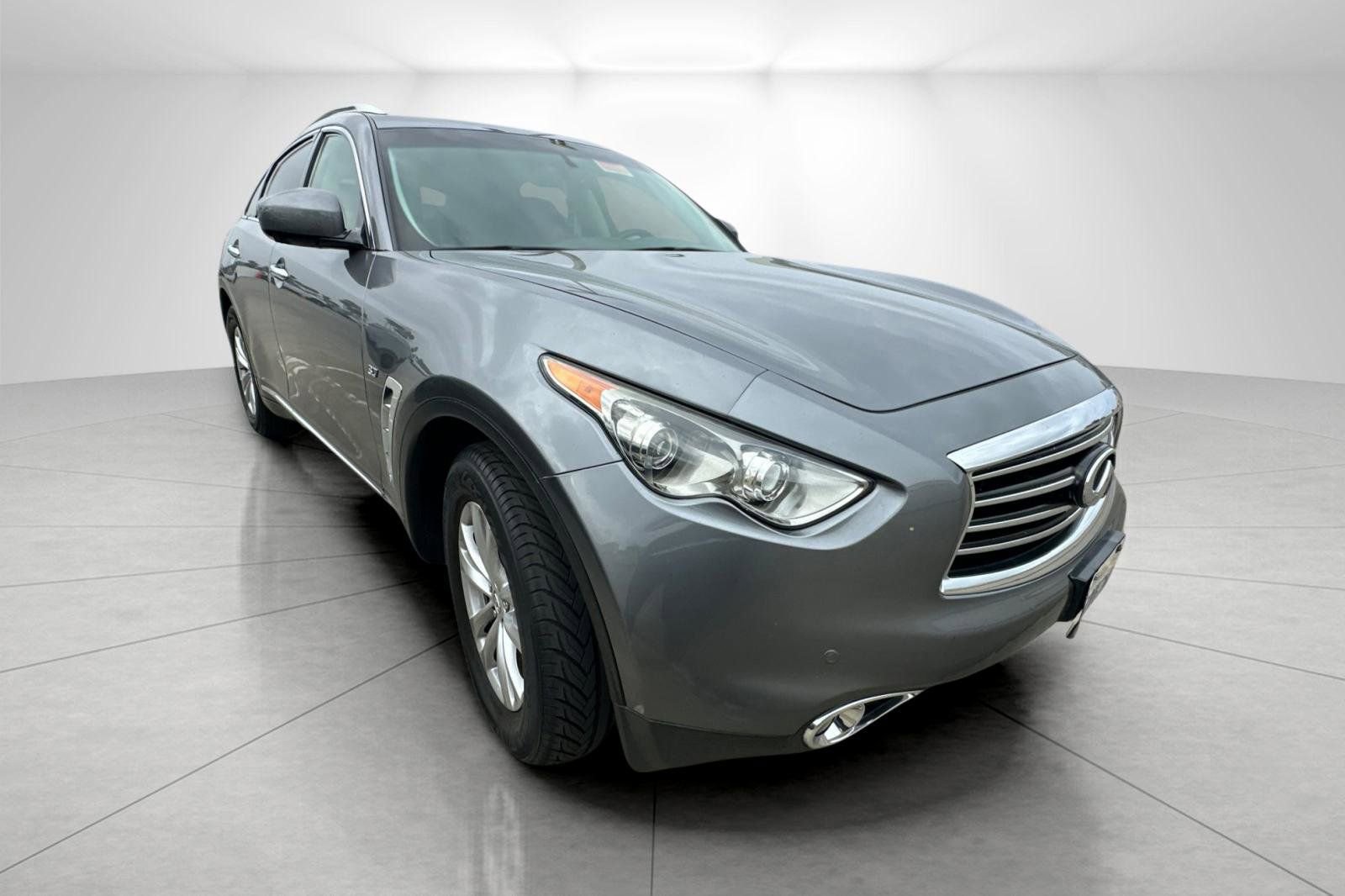 Used 2016 INFINITI QX70 AWD w/ Premium Package image 2