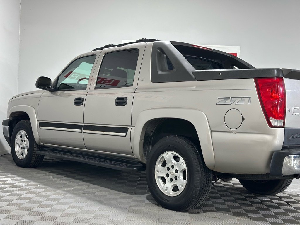 Used 2006 Chevrolet Avalanche Z71 w/ Sun And Sound Package image 7