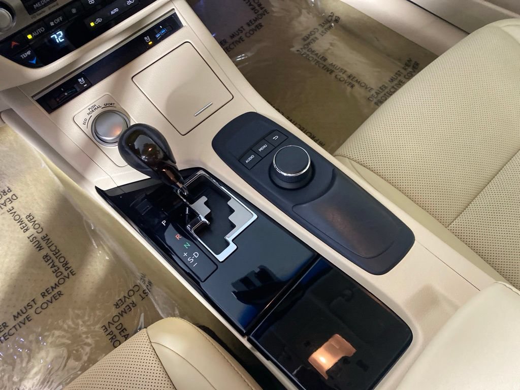 Used 2015 Lexus ES 350 w/ Premium Package FWD image 23
