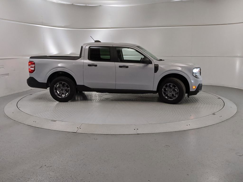 New 2025 Ford Maverick XLT w/ Equipment Group 301A image 2