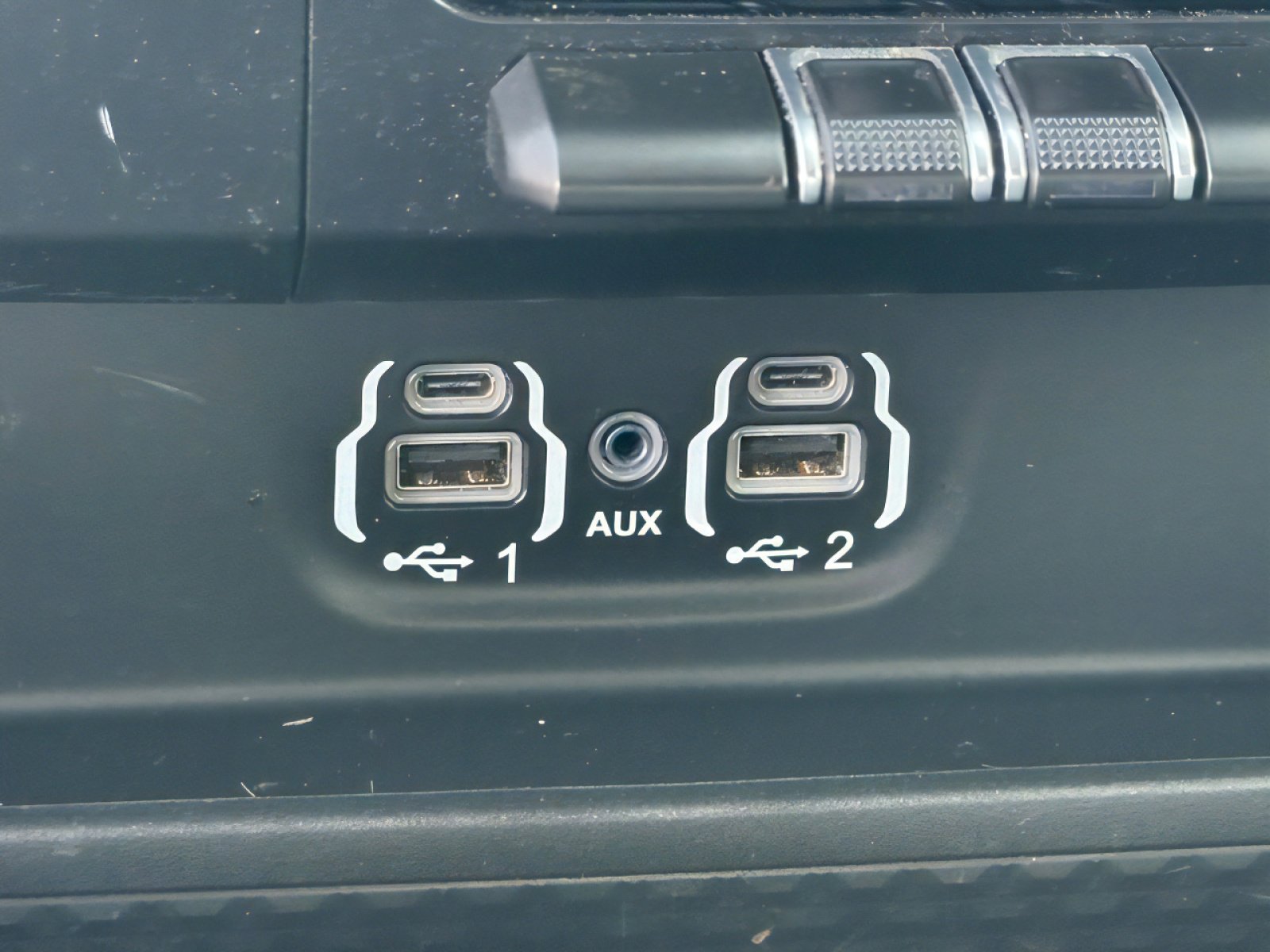 Used 2019 RAM 1500 Rebel image 25
