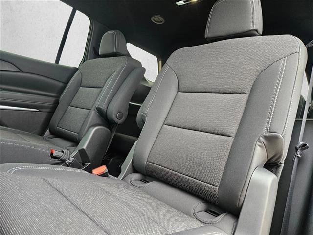 New 2026 Chevrolet Traverse LT w/ LPO, Floor Liner Package image 18