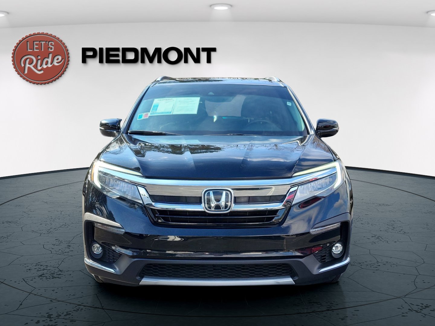Used 2022 Honda Pilot Touring image 3
